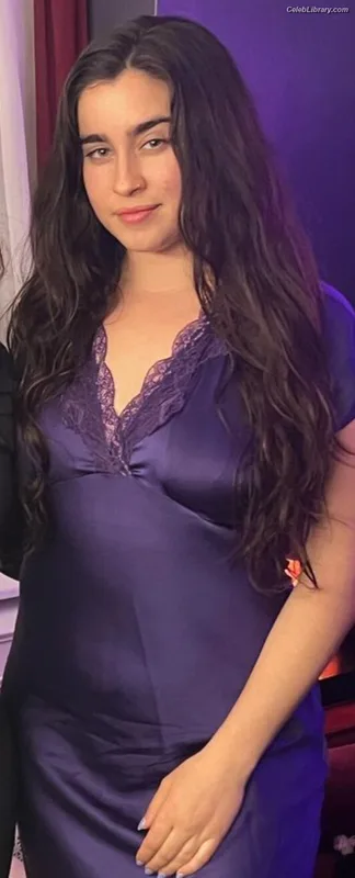 Lauren Jauregui photo 14 of 678