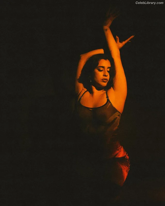 Lauren Jauregui photo 17 of 678
