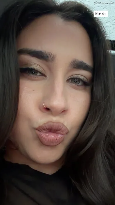 Lauren Jauregui photo 13 of 678