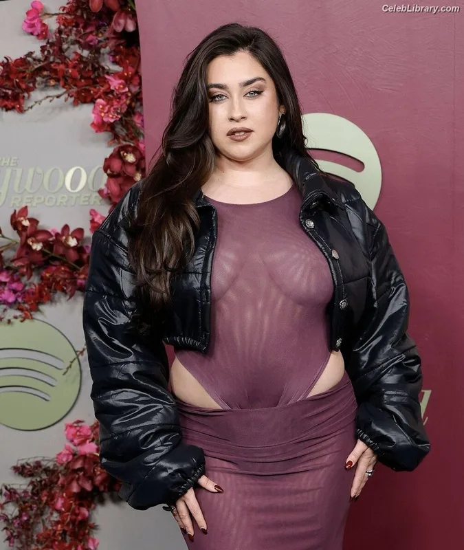 Lauren Jauregui photo 19 of 678