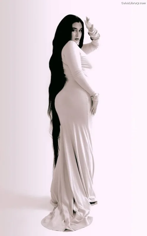 Lauren Jauregui photo 24 of 678