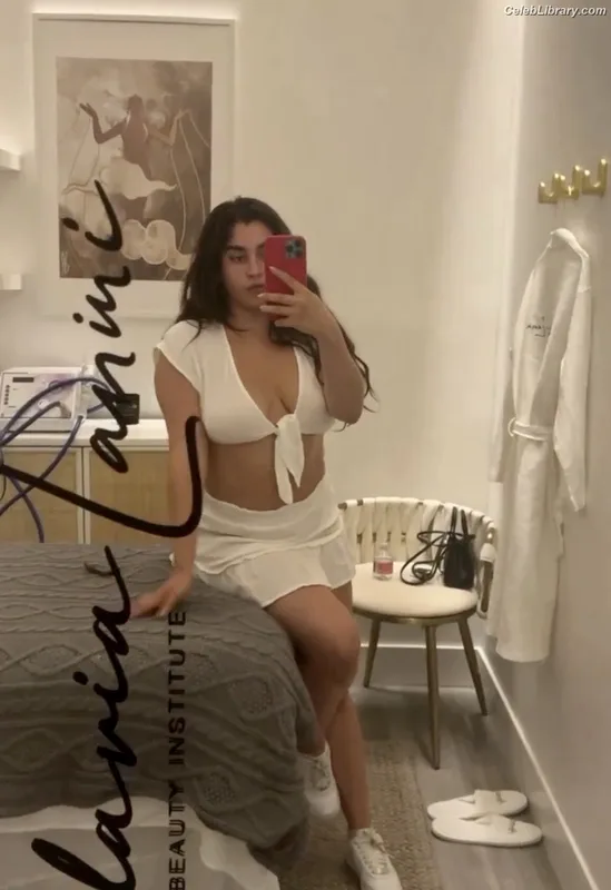 Lauren Jauregui photo 19 of 678