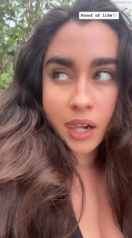 Lauren Jauregui photo 11 of 678
