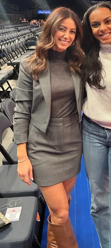 Lauren Jbara photo 22 of 249