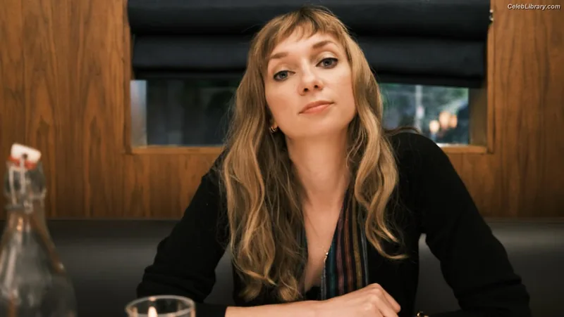 Lauren Lapkus photo 16 of 34