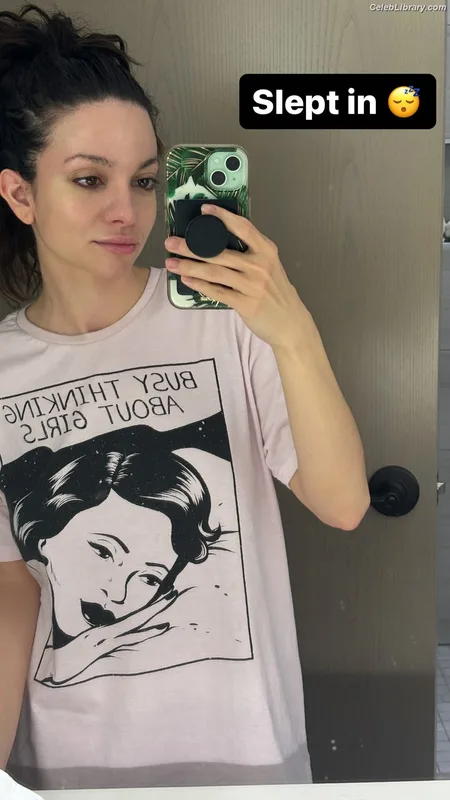 Lauren LaVera photo 7 of 334