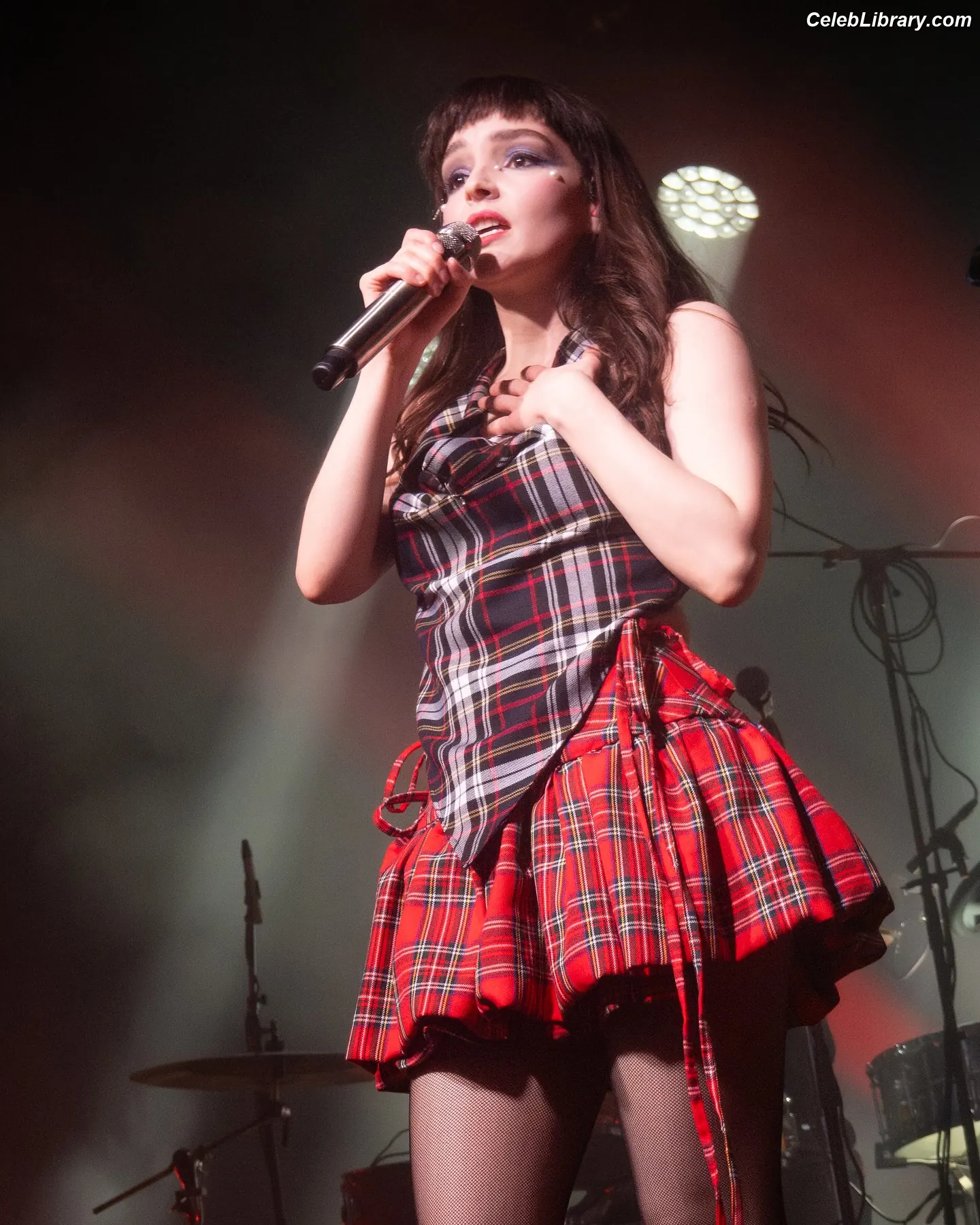 Lauren Mayberry photo 22 of 1227