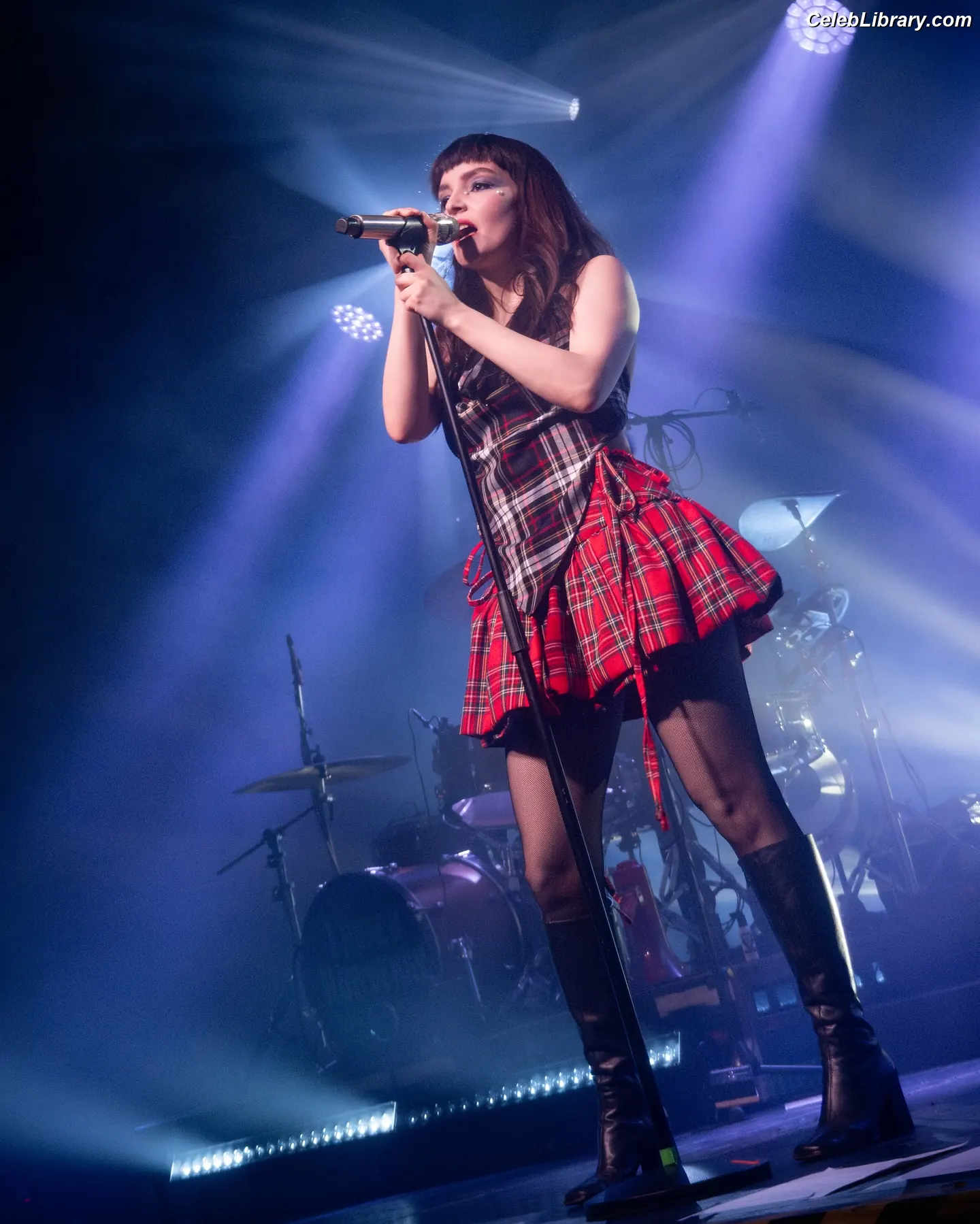 Lauren Mayberry photo 23 of 1227