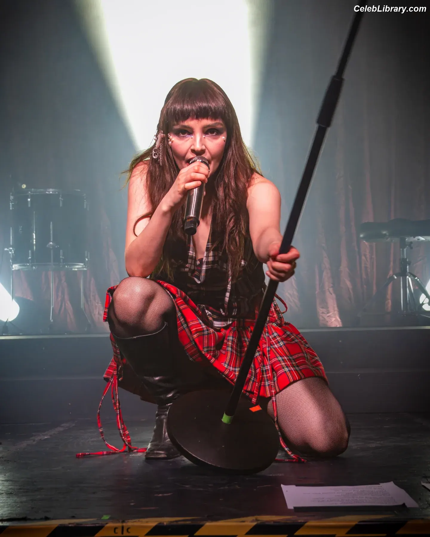 Lauren Mayberry photo 24 of 1227