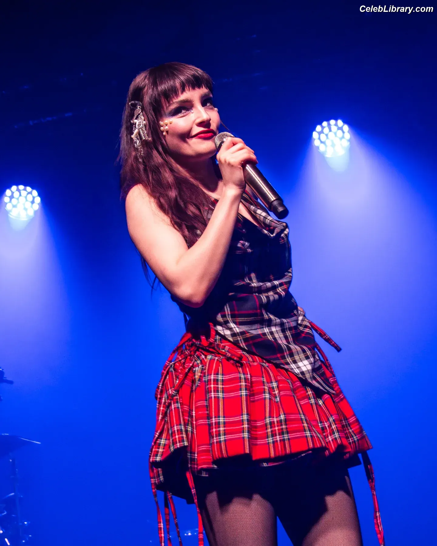 Lauren Mayberry photo 10 of 1227