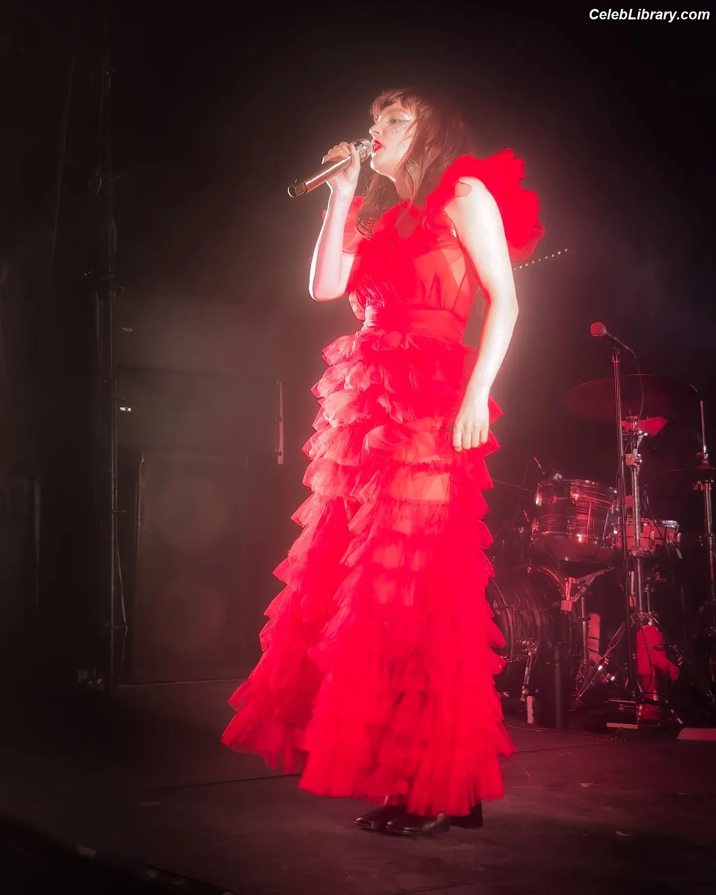 Lauren Mayberry photo 23 of 1227