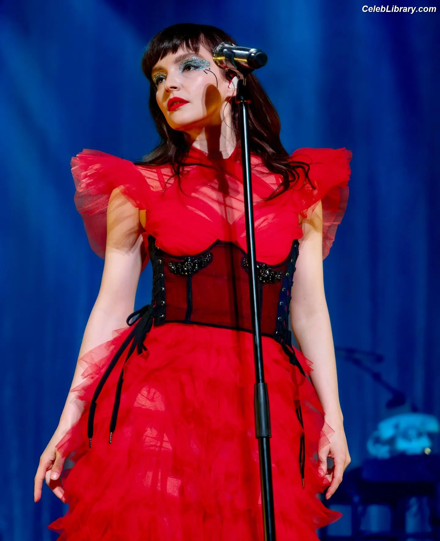Lauren Mayberry photo 11 of 1227