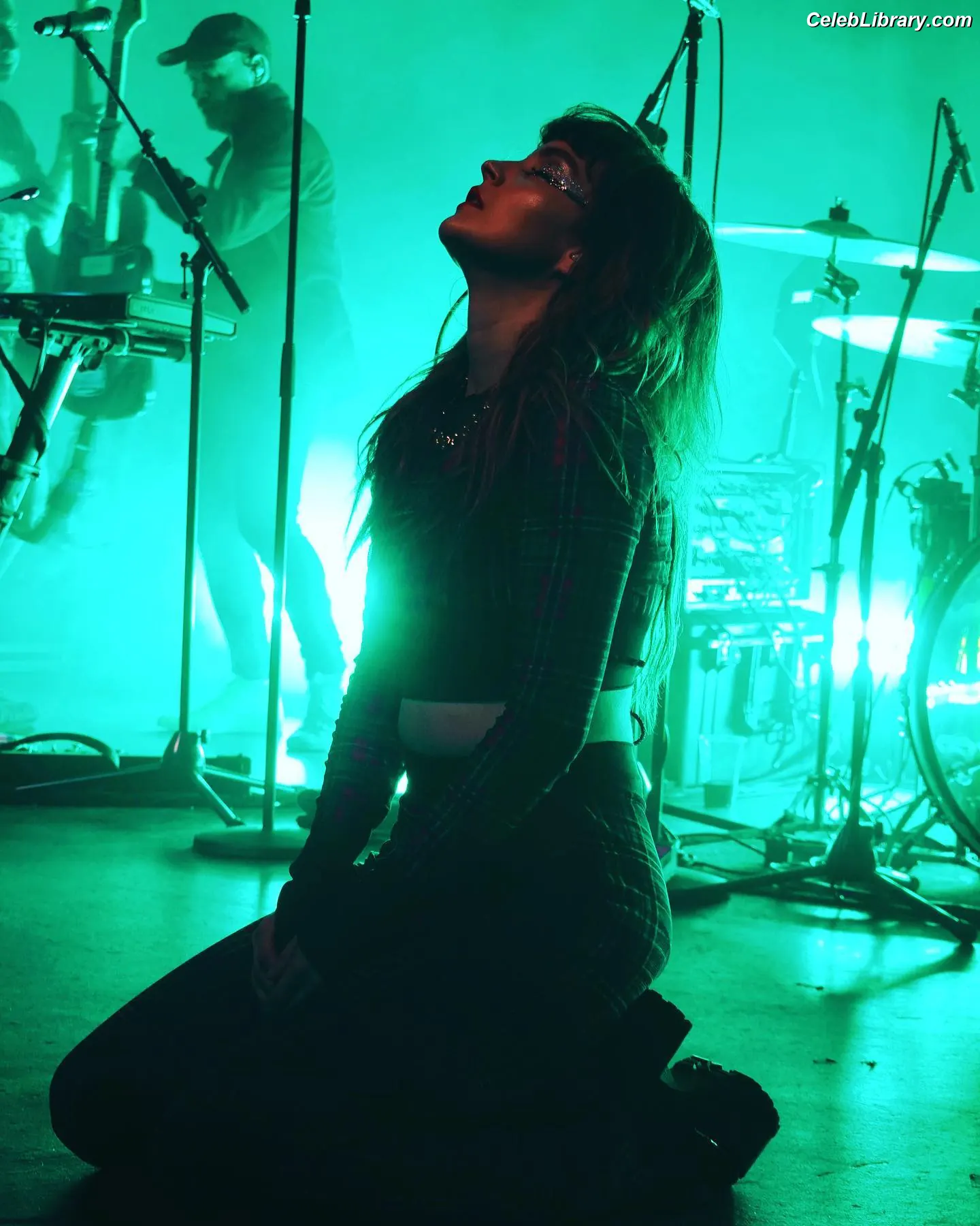 Lauren Mayberry photo 15 of 1227
