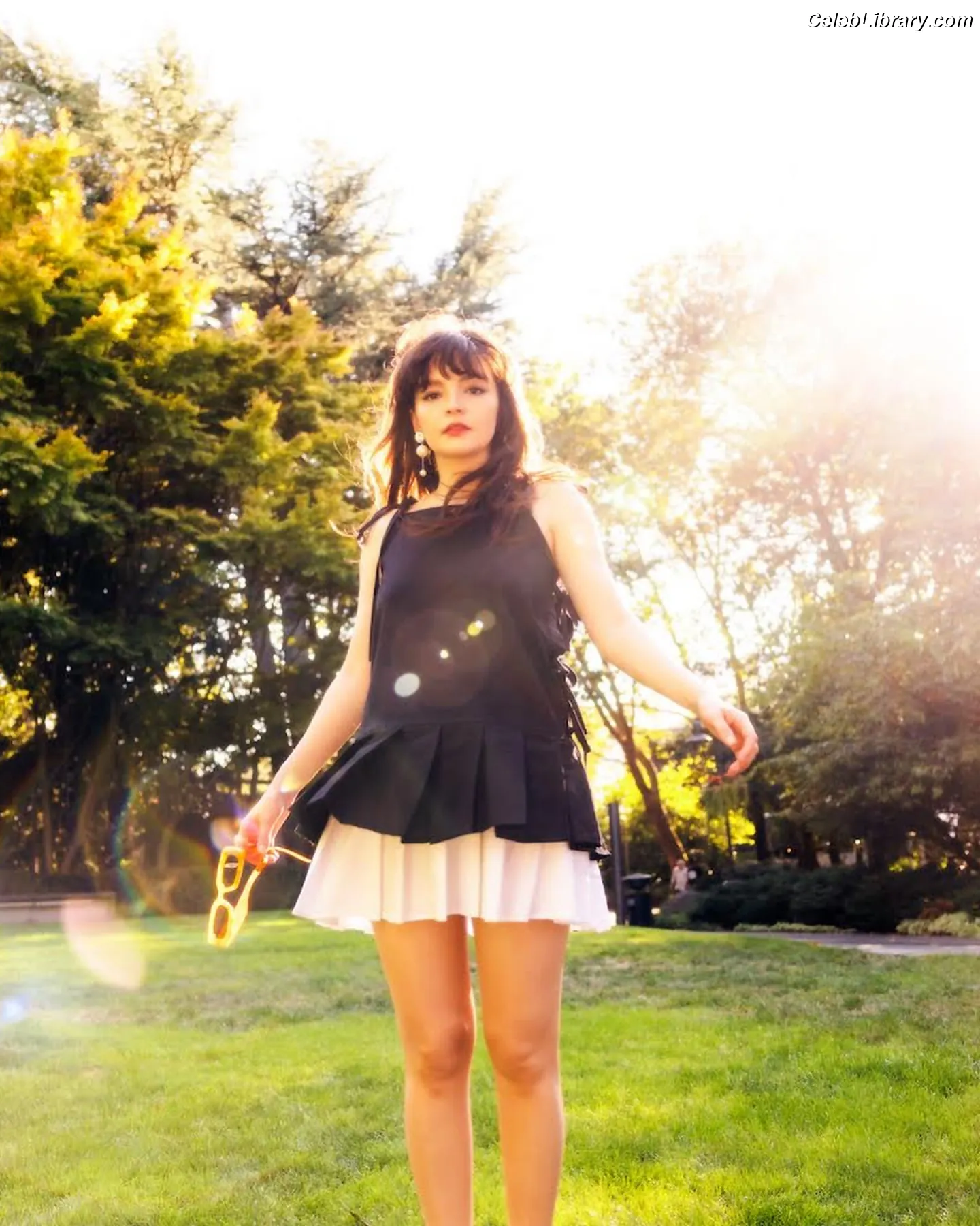 Lauren Mayberry photo 1 of 1227