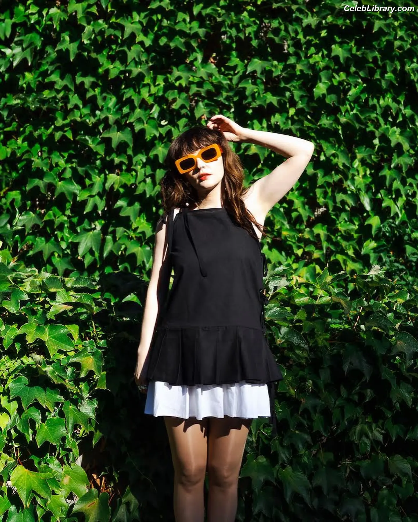 Lauren Mayberry photo 6 of 1227