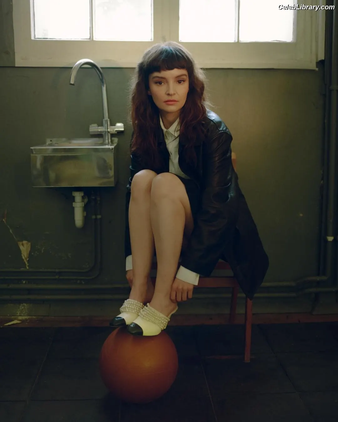 Lauren Mayberry photo 17 of 1227