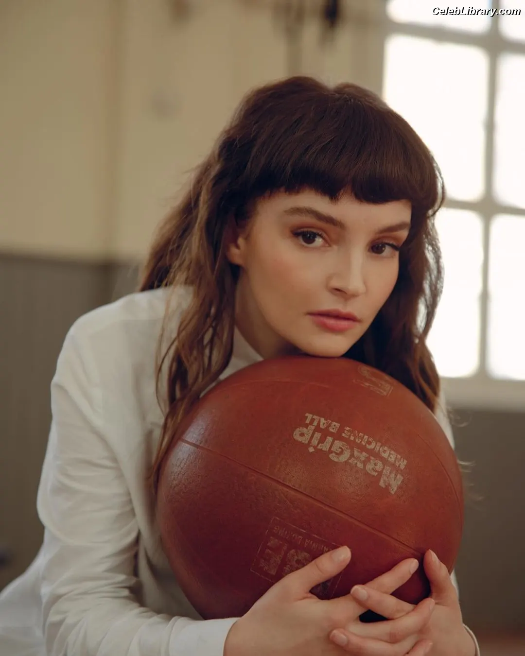 Lauren Mayberry photo 18 of 1227