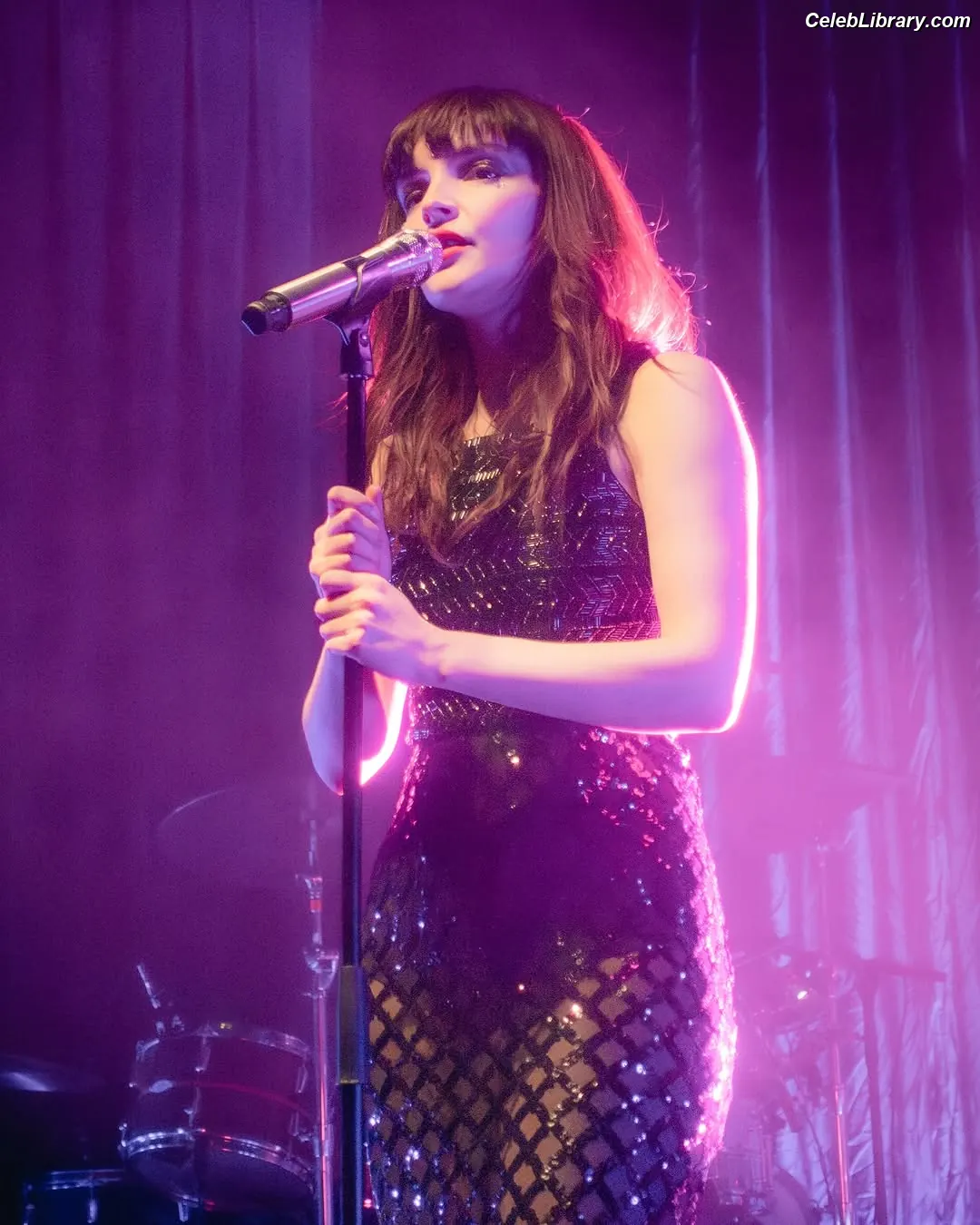 Lauren Mayberry photo 19 of 1227