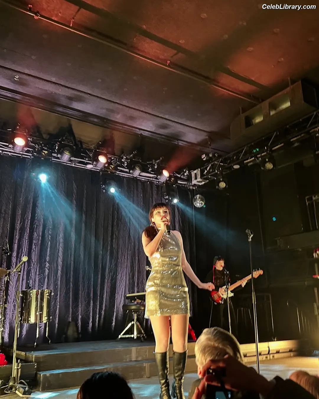 Lauren Mayberry photo 11 of 1227