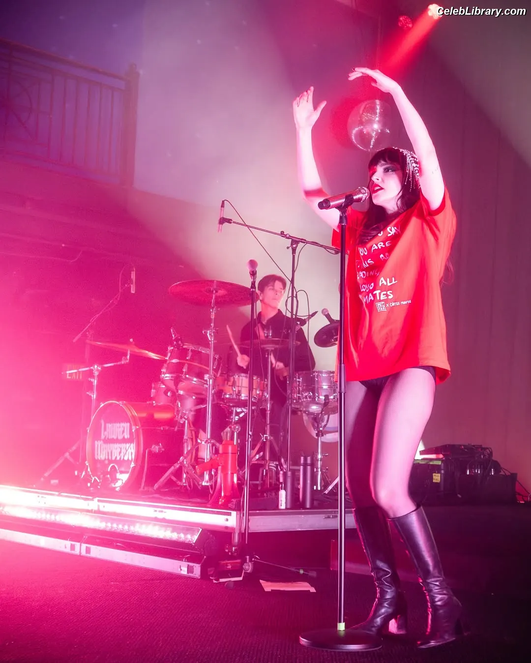 Lauren Mayberry photo 9 of 1227