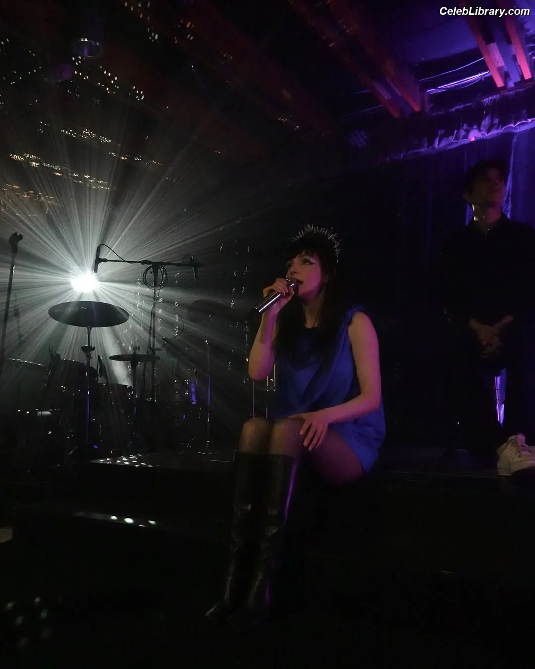 Lauren Mayberry photo 24 of 1227