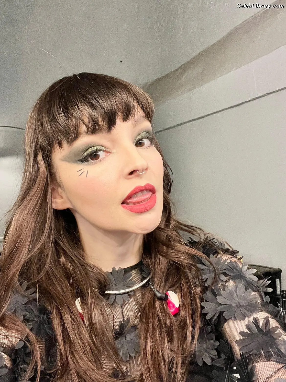 Lauren Mayberry photo 13 of 1227