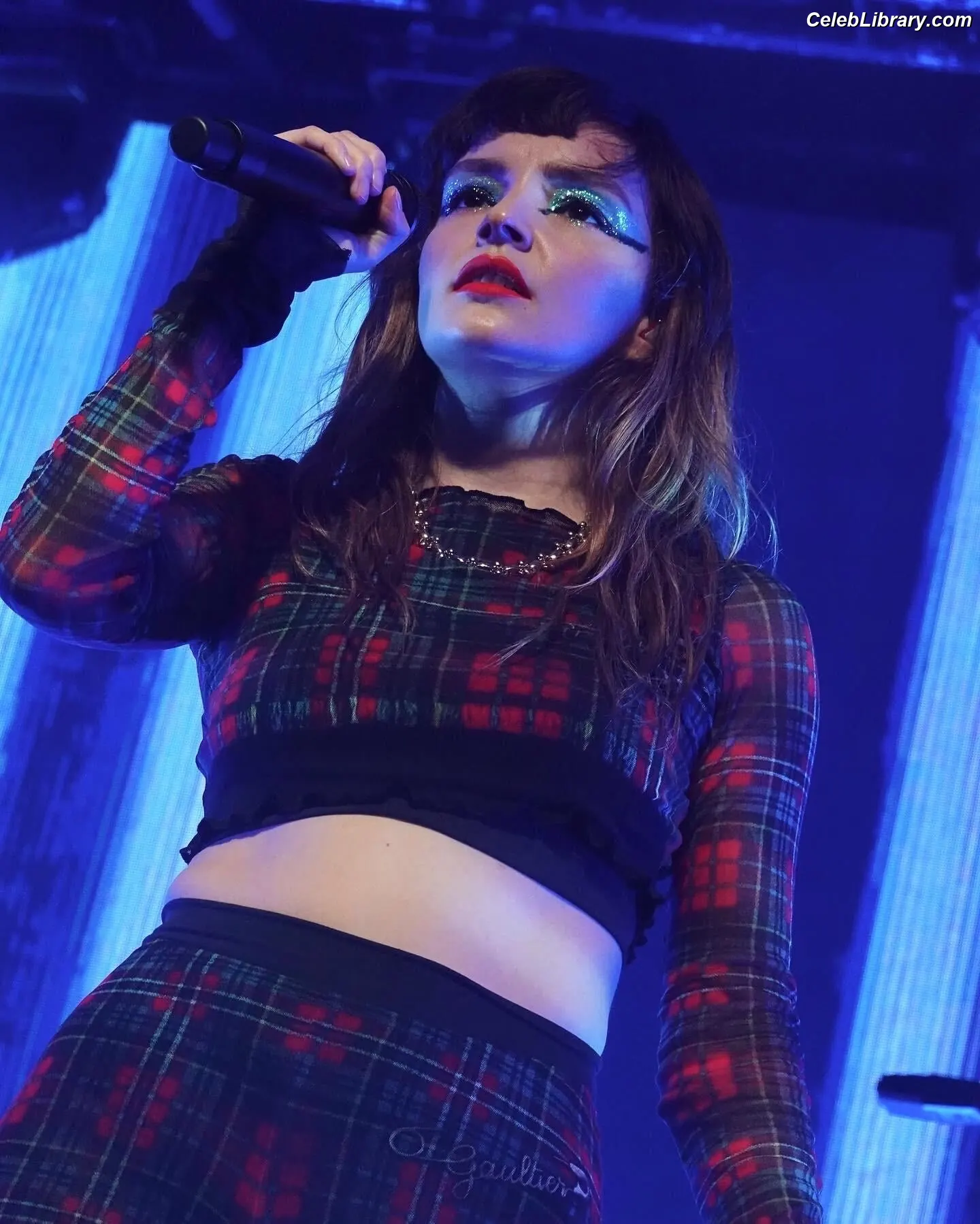 Lauren Mayberry photo 22 of 1227