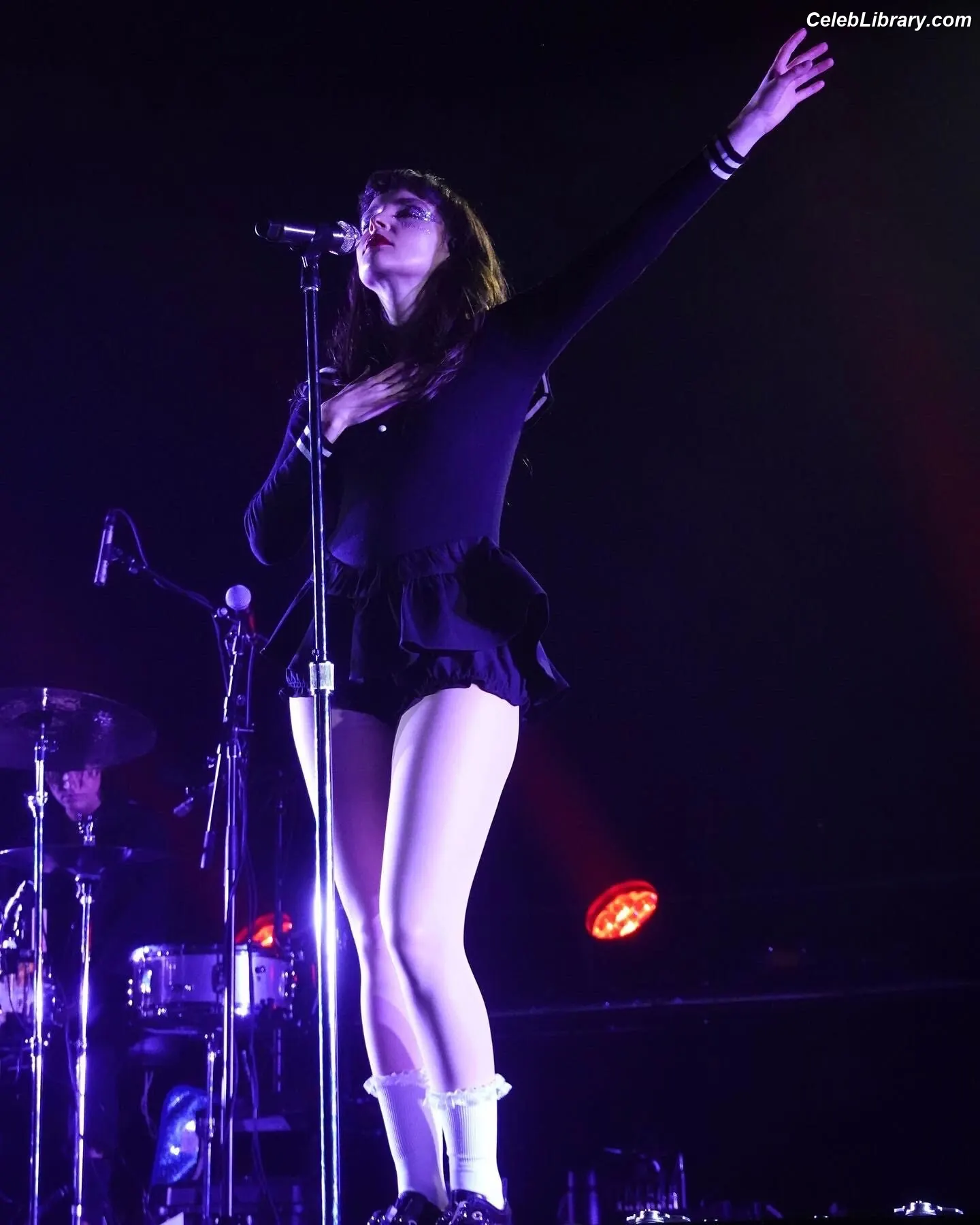 Lauren Mayberry photo 18 of 1227