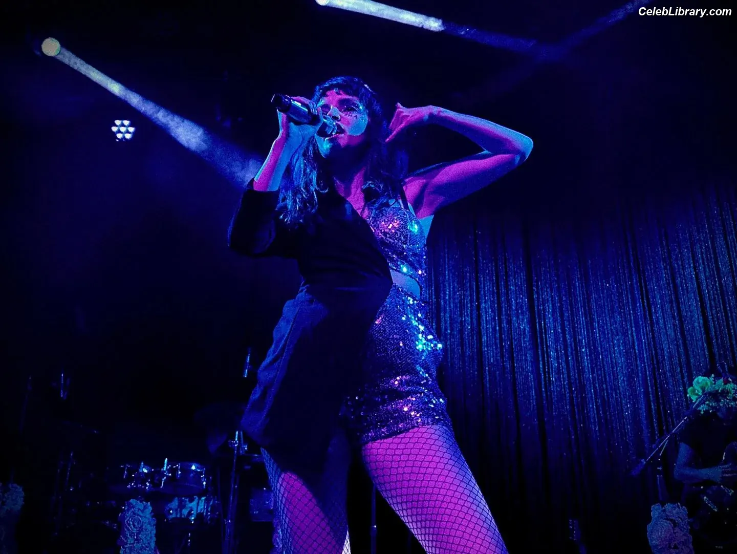 Lauren Mayberry photo 14 of 1227