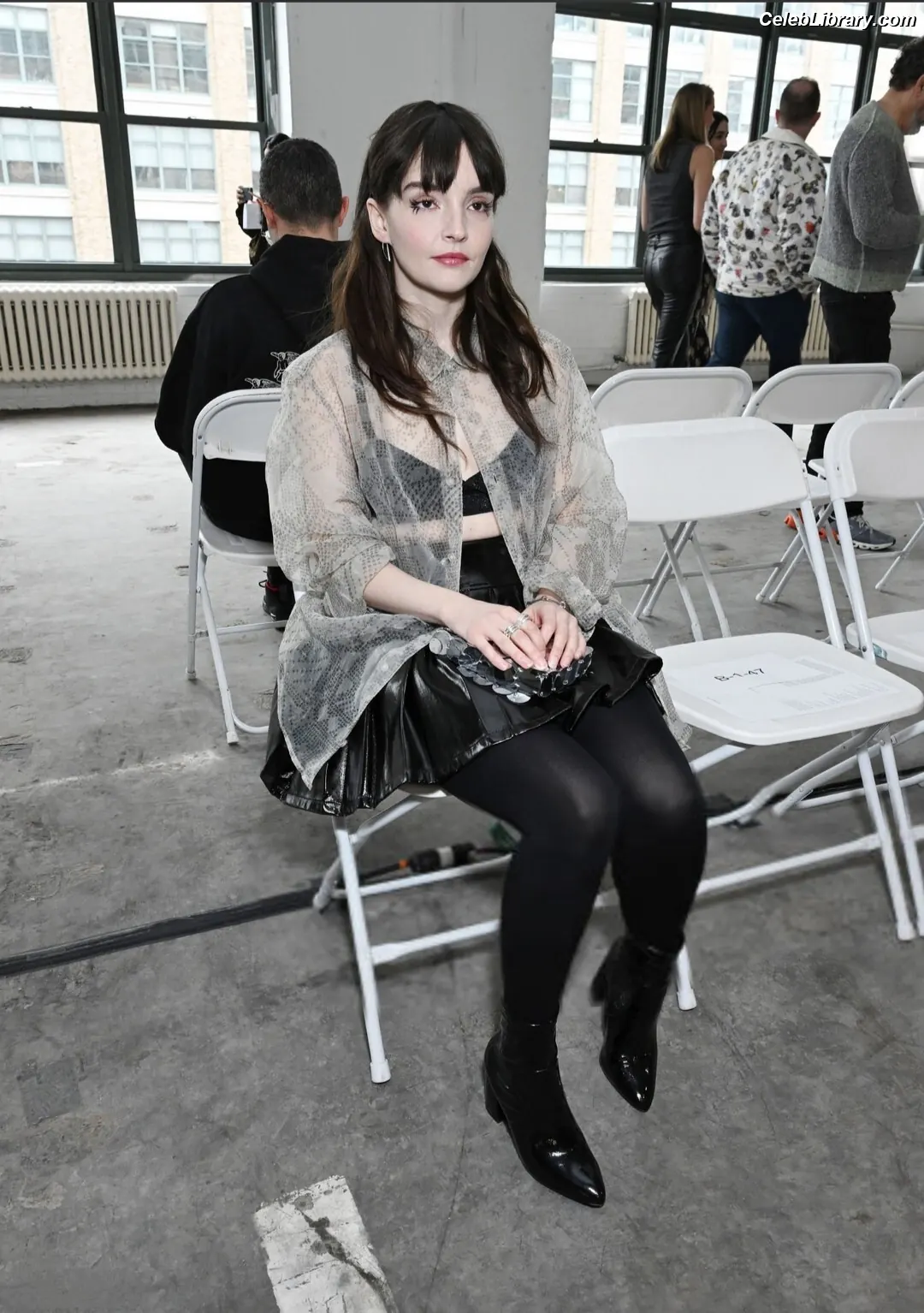 Lauren Mayberry photo 6 of 1227