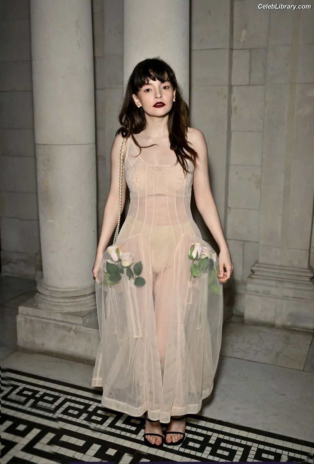 Lauren Mayberry photo 9 of 1227