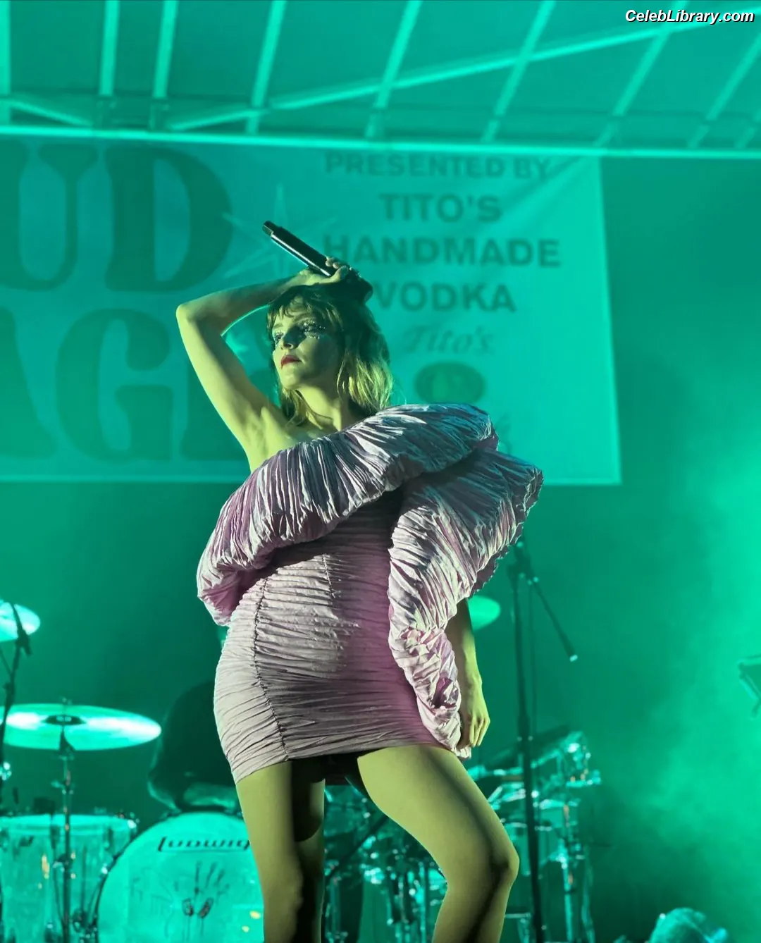 Lauren Mayberry photo 24 of 1227