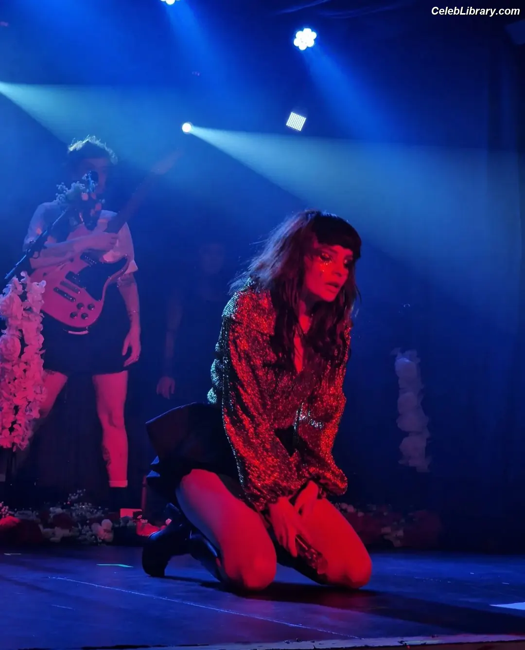 Lauren Mayberry photo 14 of 1227
