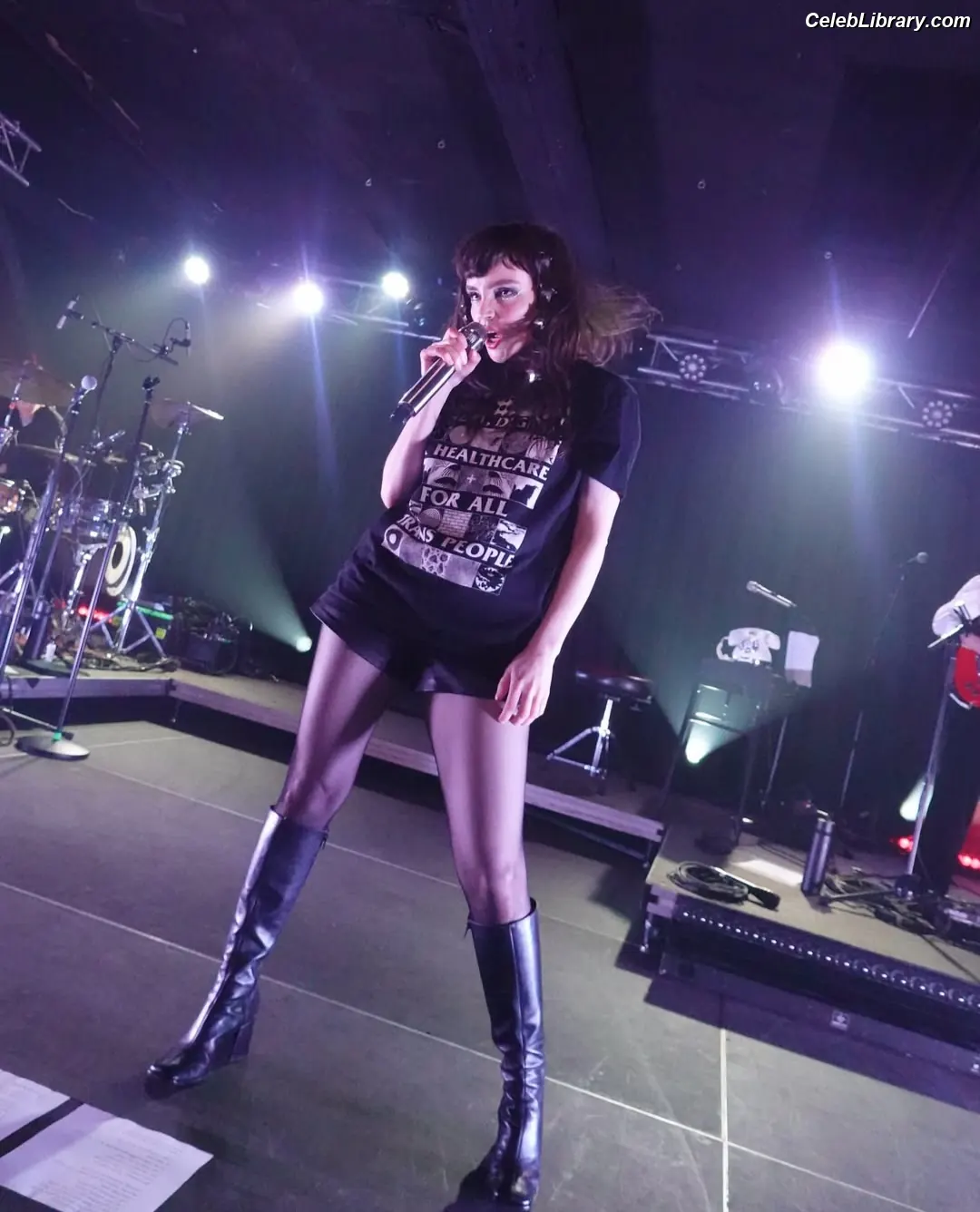 Lauren Mayberry photo 3 of 1227