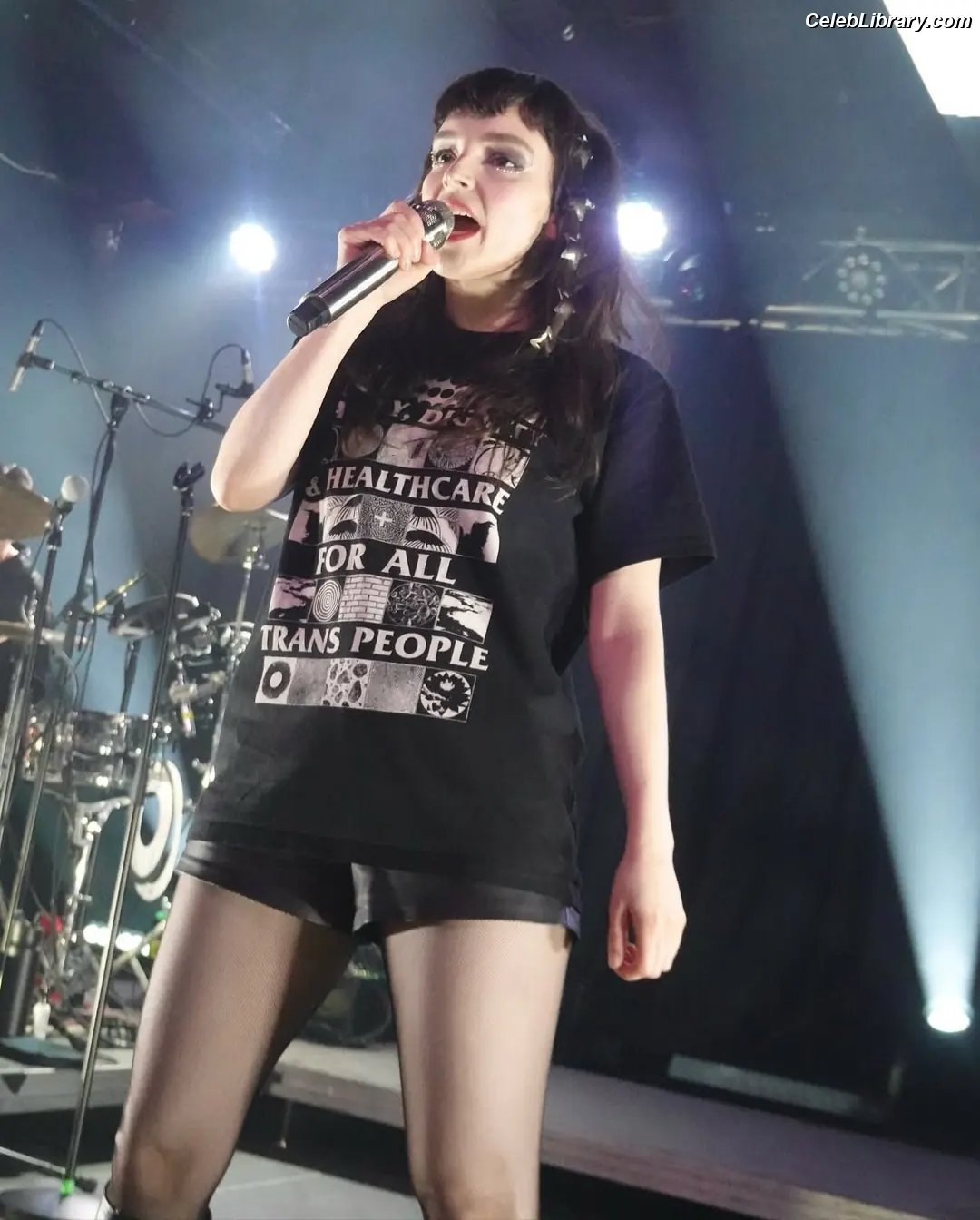 Lauren Mayberry photo 10 of 1227