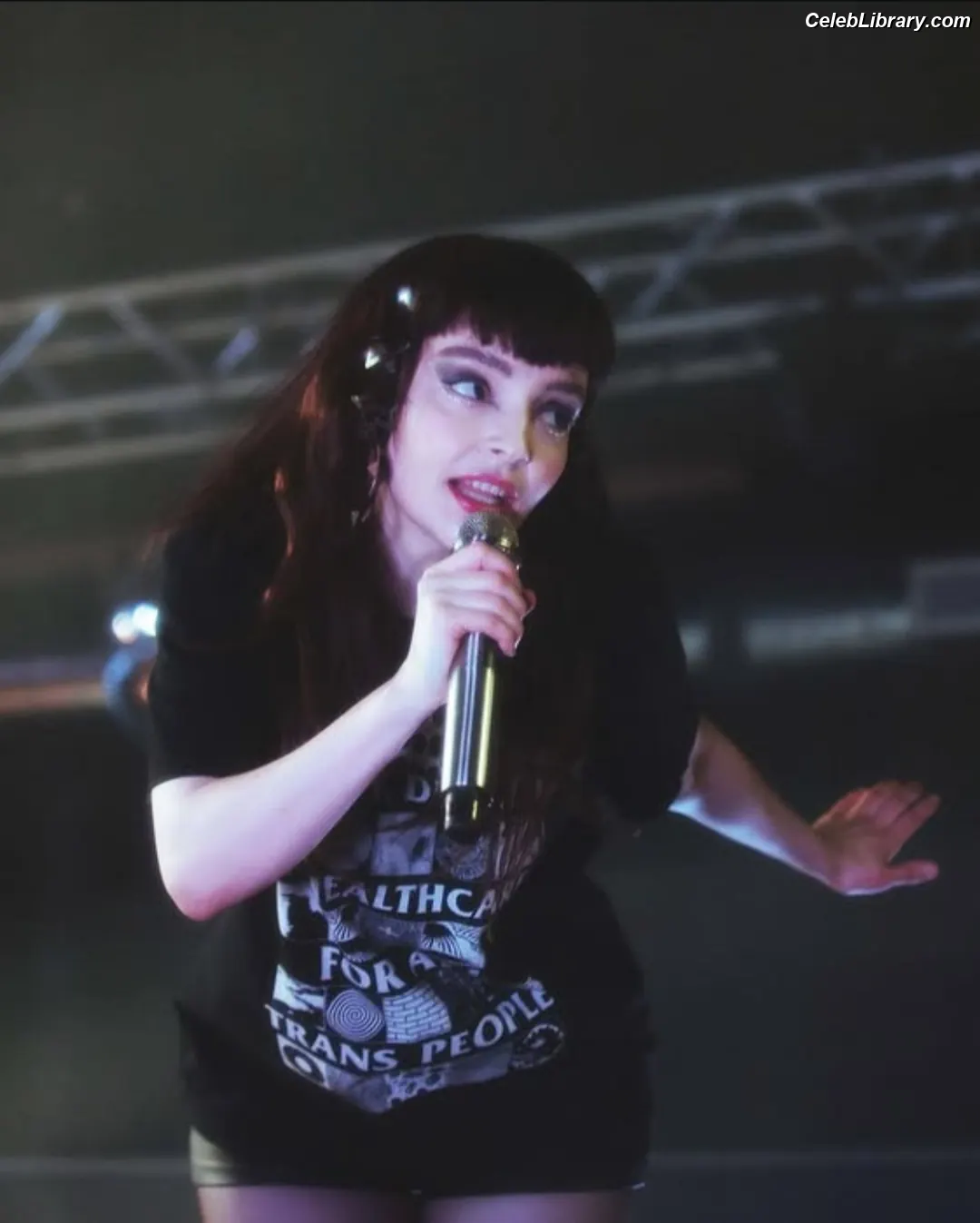 Lauren Mayberry photo 12 of 1227