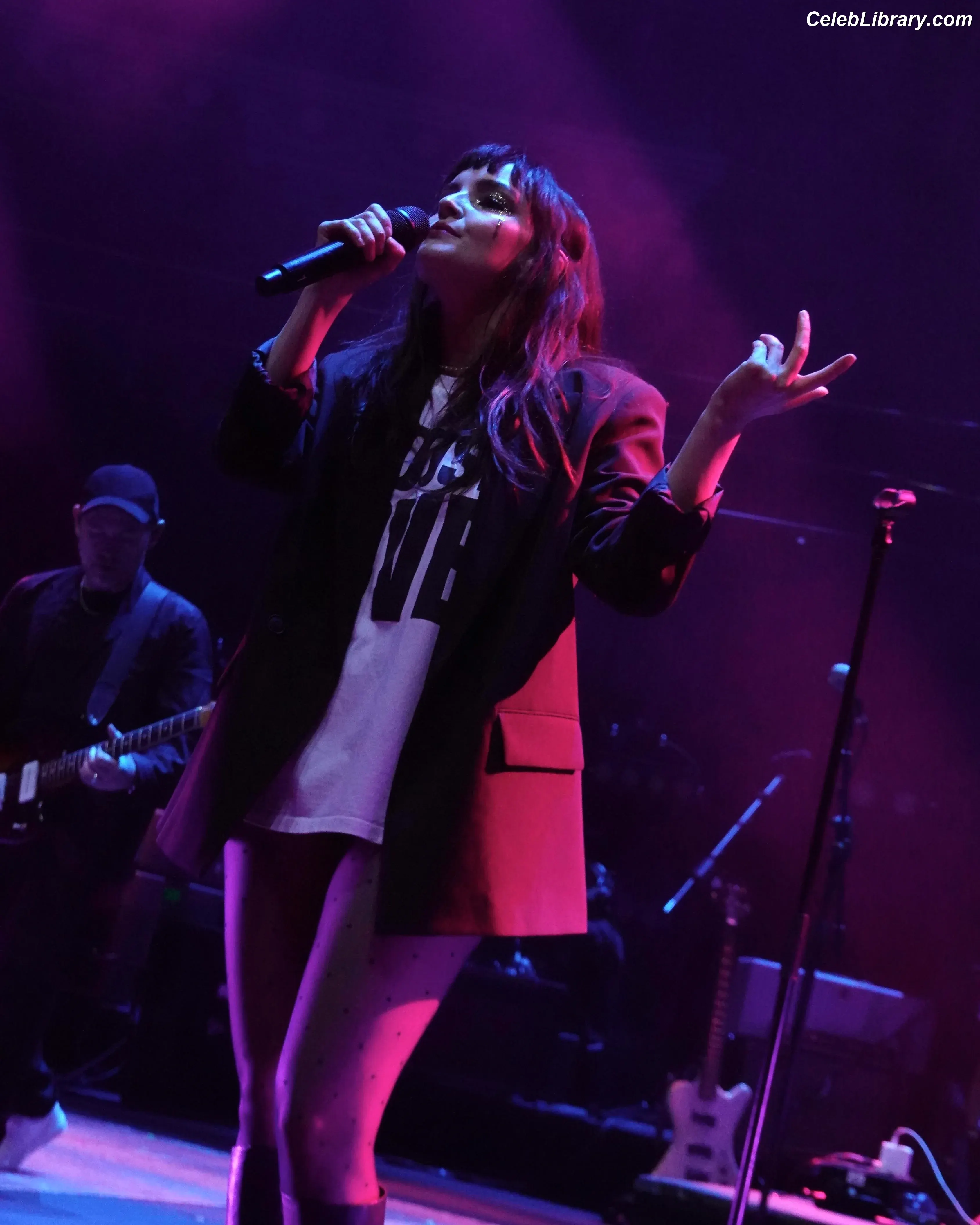 Lauren Mayberry photo 23 of 1227