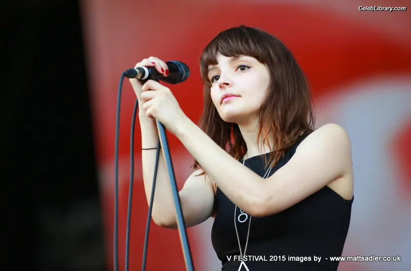 Lauren Mayberry photo 3 of 1227