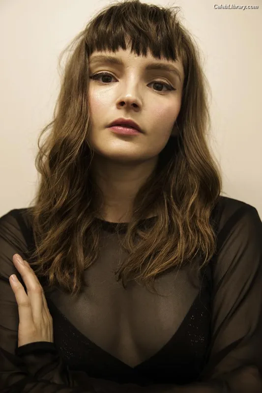 Lauren Mayberry photo 3 of 1227