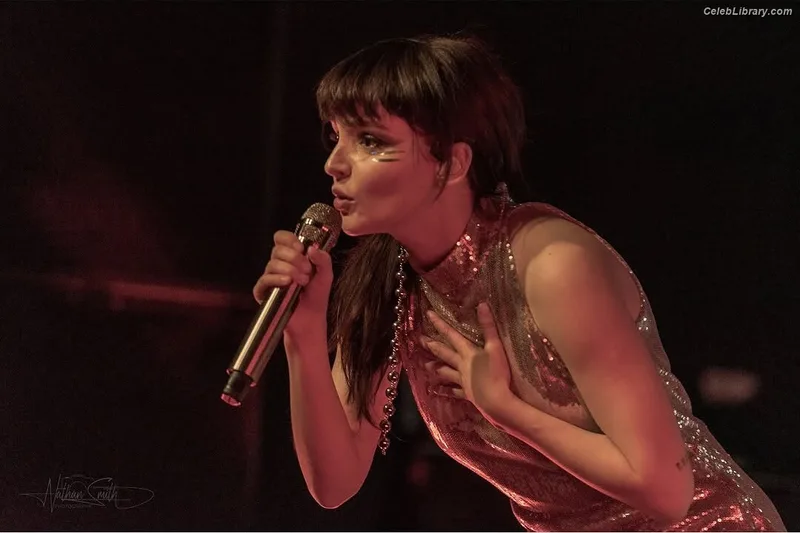 Lauren Mayberry photo 15 of 1227