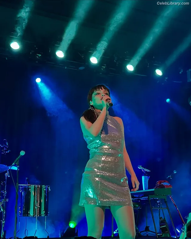 Lauren Mayberry photo 19 of 1227