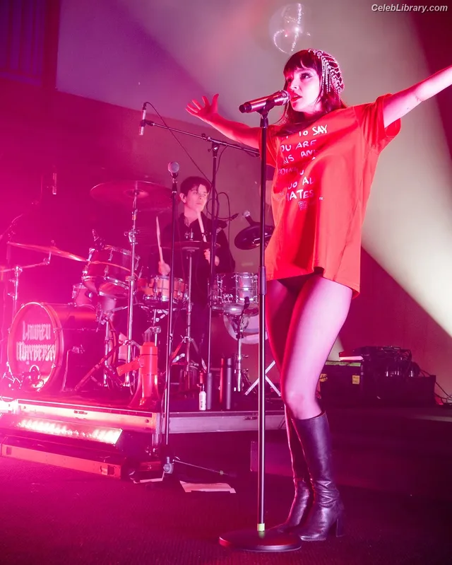 Lauren Mayberry photo 11 of 1227