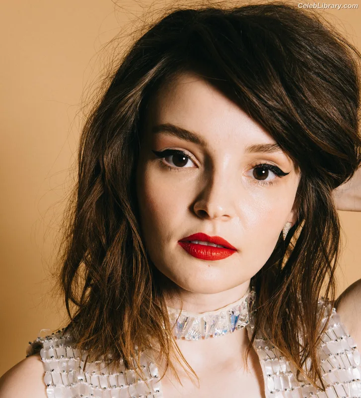 Lauren Mayberry photo 20 of 1227
