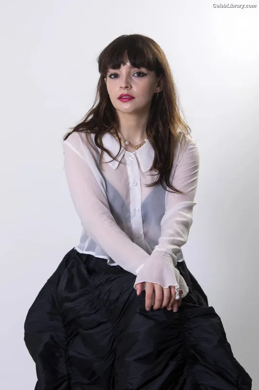 Lauren Mayberry photo 9 of 1227