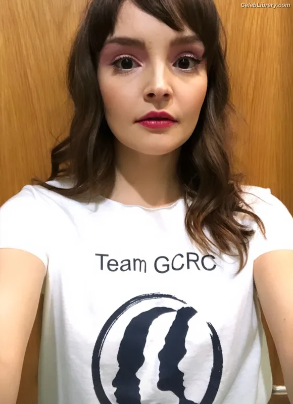 Lauren Mayberry photo 10 of 1227