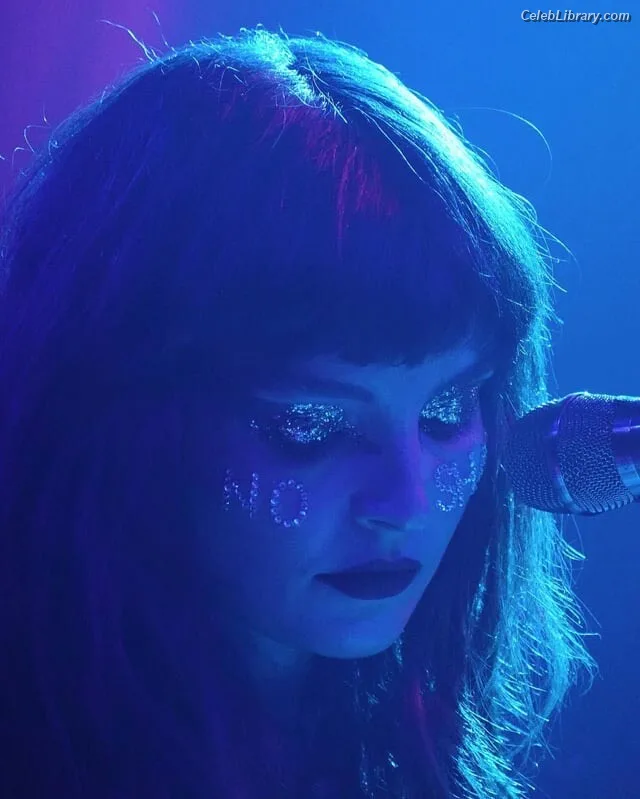 Lauren Mayberry photo 20 of 1227