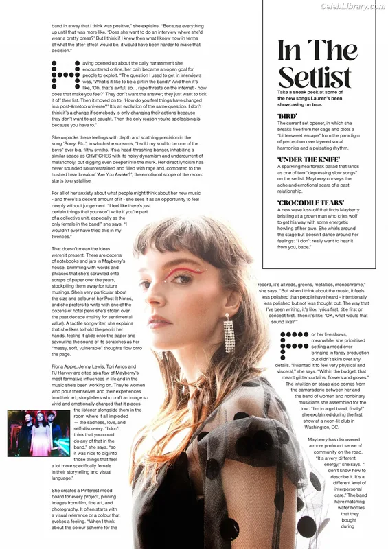 Lauren Mayberry photo 13 of 1227