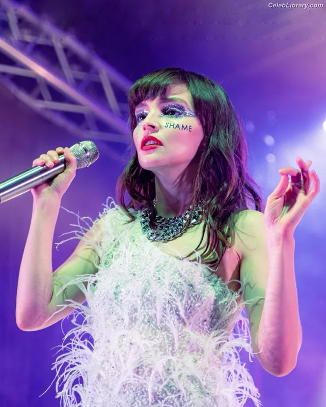 Lauren Mayberry photo 23 of 1227
