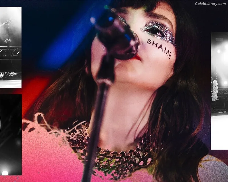 Lauren Mayberry photo 4 of 1227