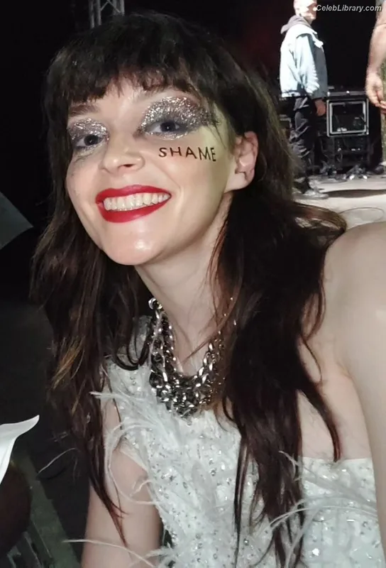 Lauren Mayberry photo 18 of 1227